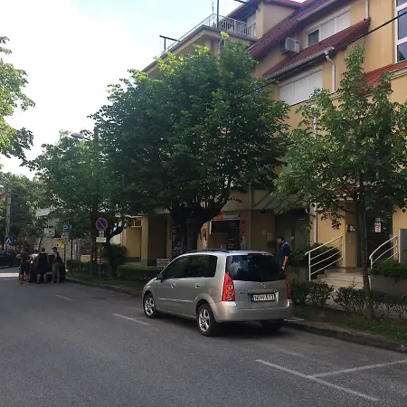 شقة Aaa-apartments